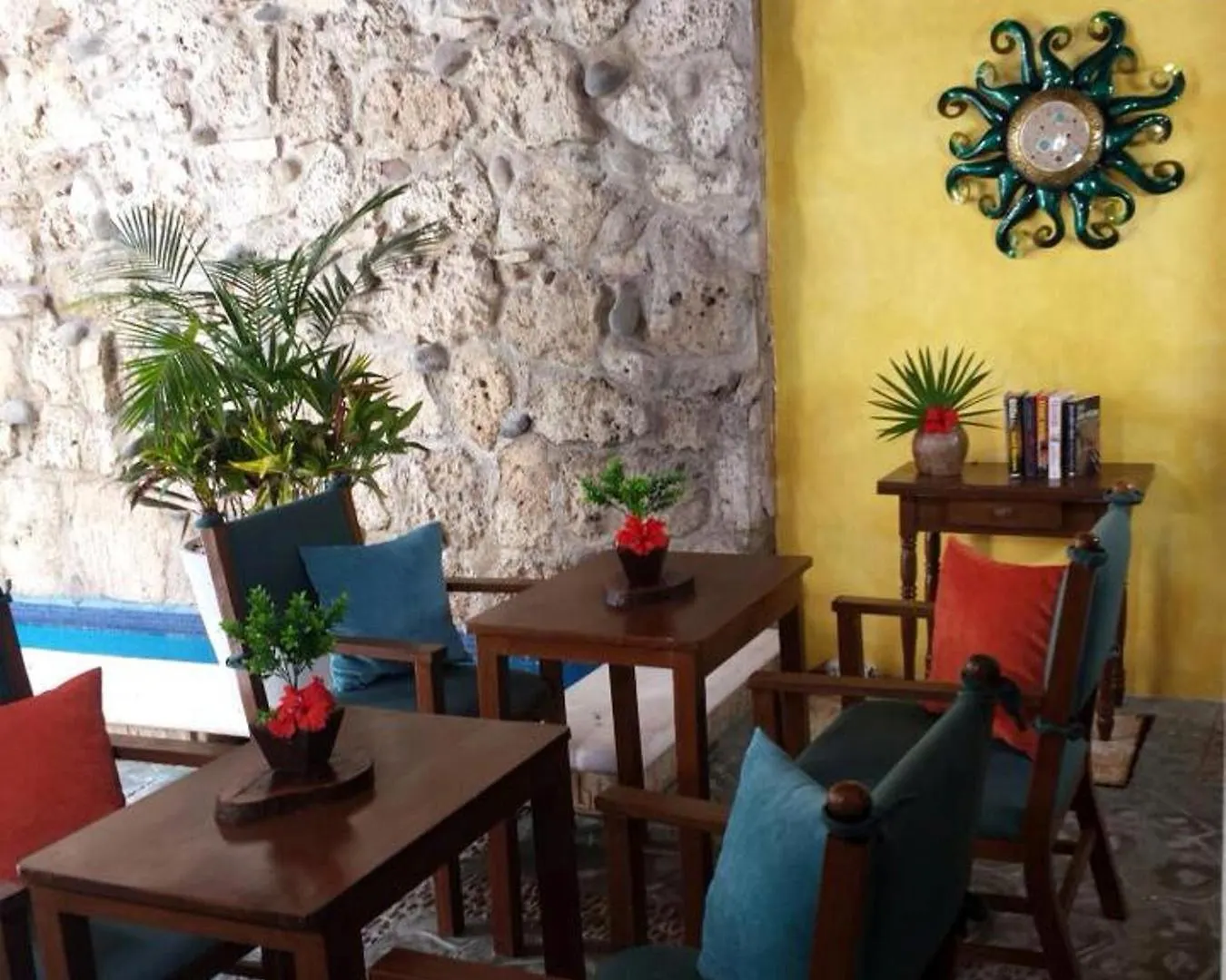 ***  Ahava Hotel Playa del Carmen México